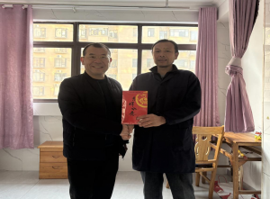 寒冬里的温暖之行：yl8cc永利公司领导走访慰问困难员工